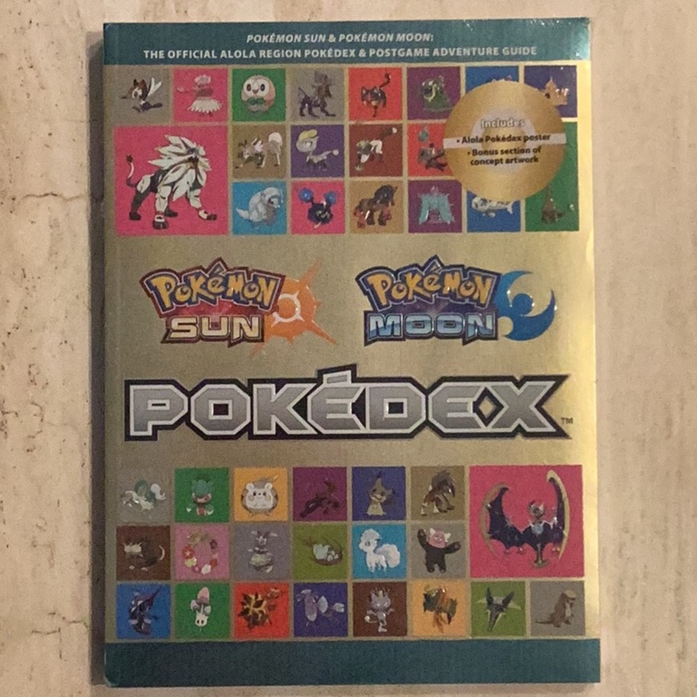 New Pokemon Sun & Pokemon Moon Pokédex Official Strategy Guide Brand New Sealed
